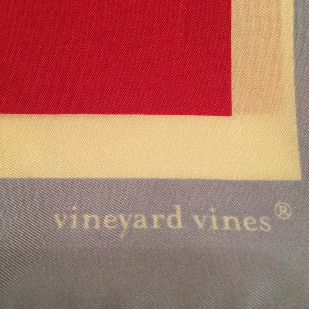 Vineyard vines silk scarf - Picture 5 of 11